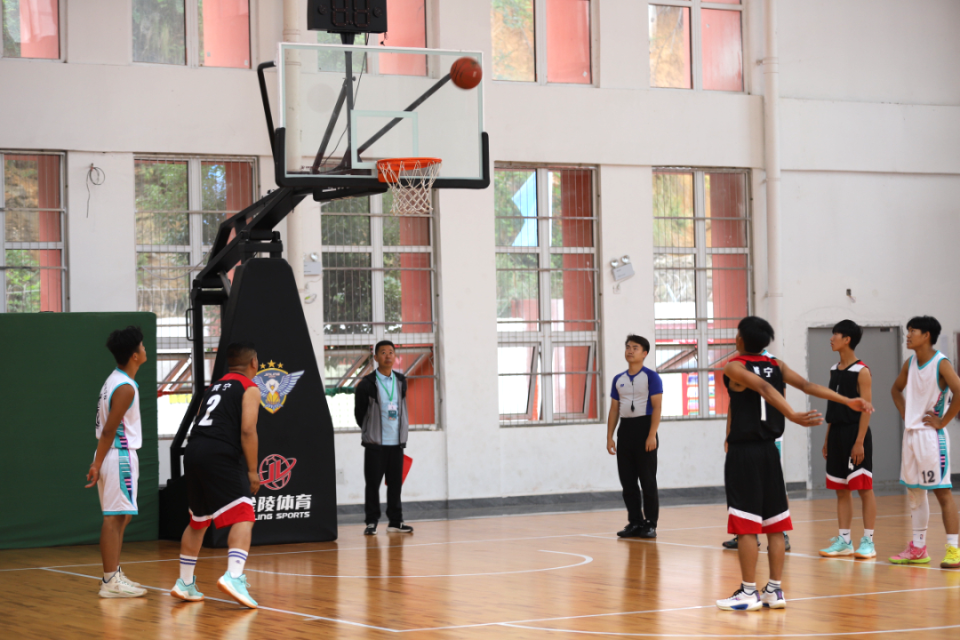 qG, 的脚步, tt qG, 的脚步, tt