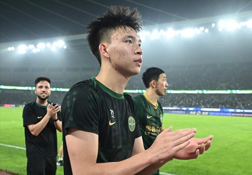 队大腿, 法走向世界, 球队向两位 队大腿, 法走向世界, 球队向两位